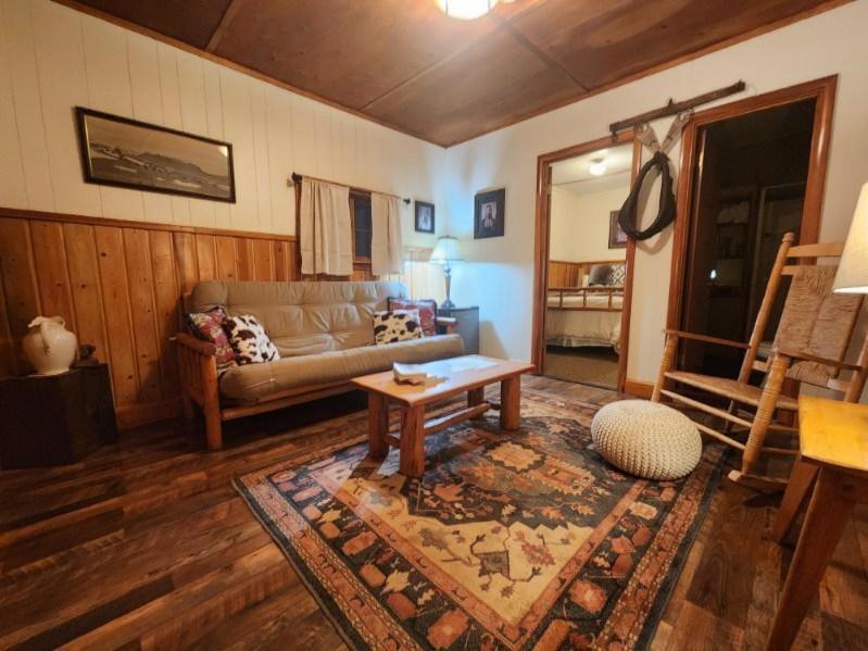 Bear Creek Ranch Bed & Breakfast Essex Exterior photo